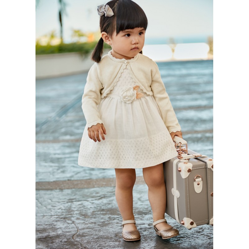 Robe en guipure pour bébé